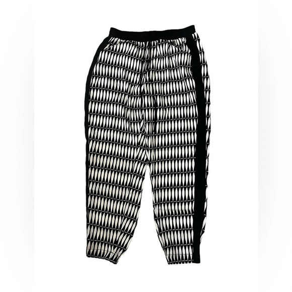Molly Braken joggers size medium black and white in excellent like-new condition - Picture 1 of 3